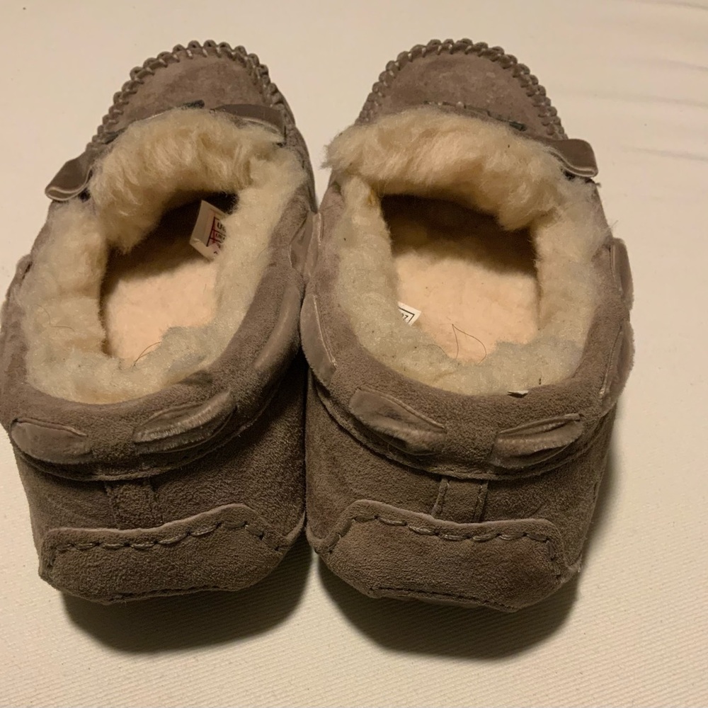 UGG Slippers - Picture 3 of 7